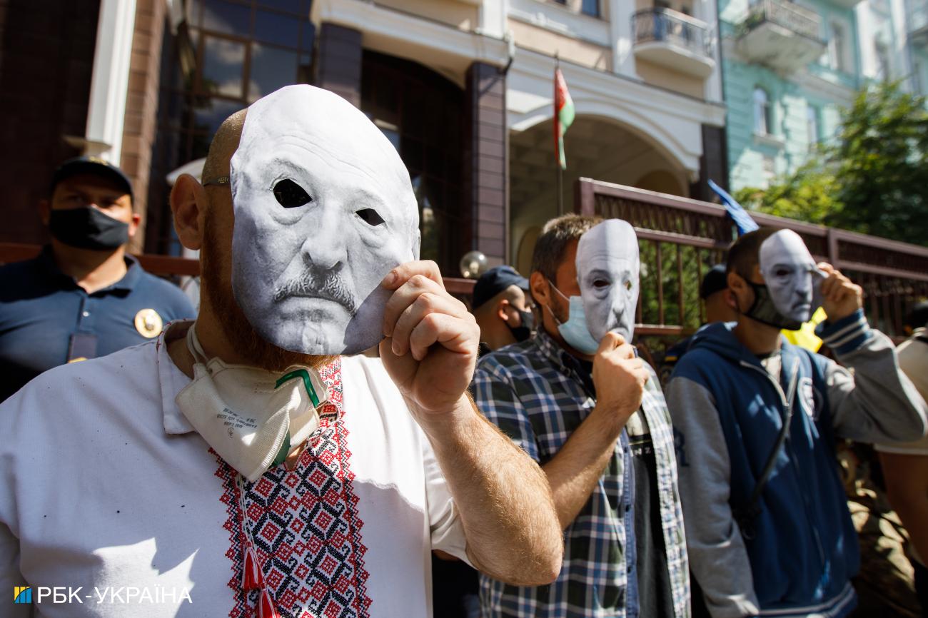 Белорусский фронт. Что стоит за угрозами Лукашенко и готов ли он к агрессии против Украины